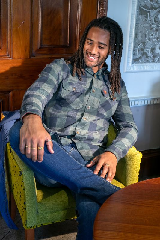 D555 GARFIELD LONG SLEEVE CHECK OVERSHIRT WITH TWO PATCH POCKETS GREEN