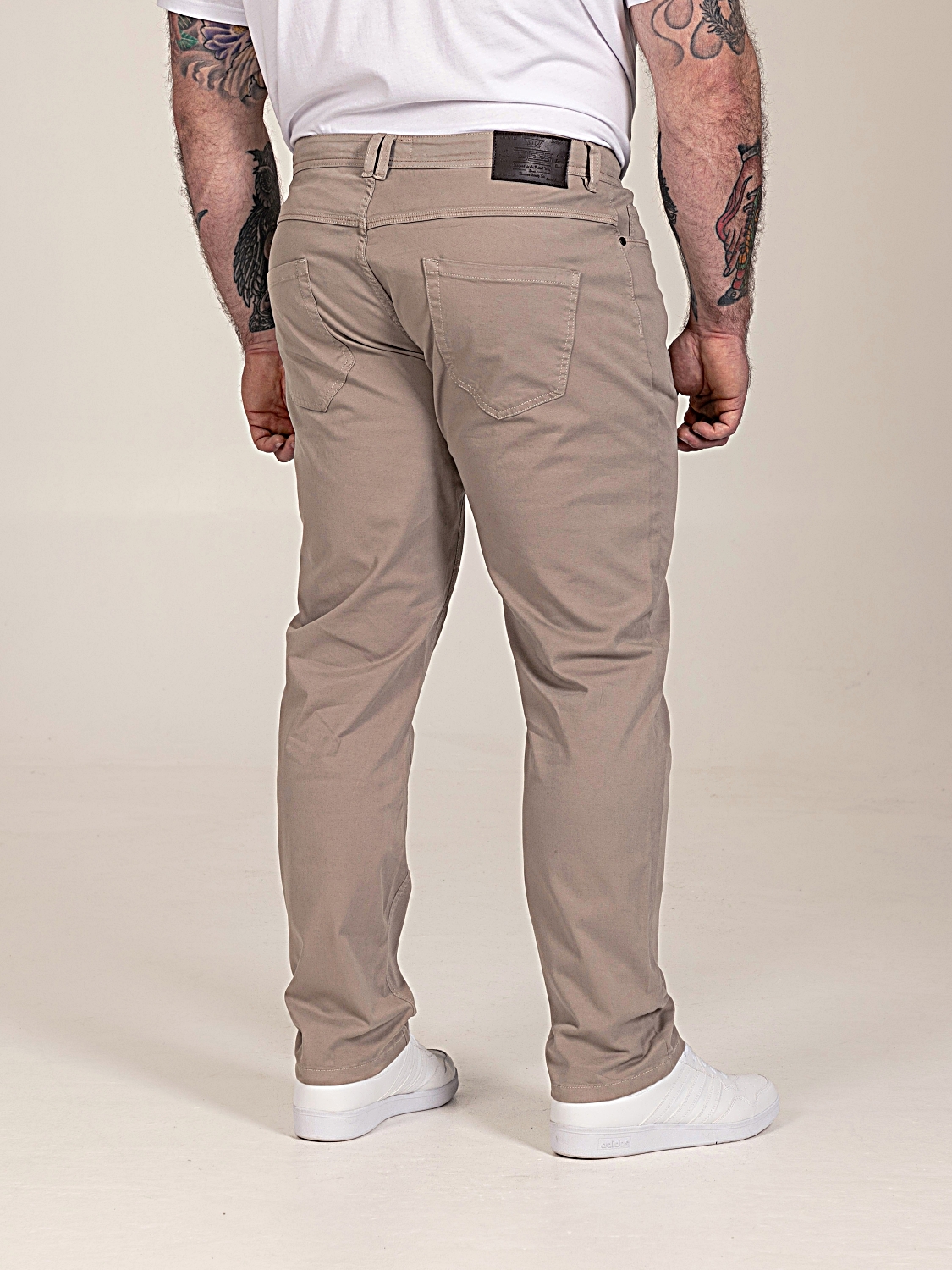 D555 KELVIN Tapered Fit Stretch Twill Chino with Peach Finish STONE 502002
