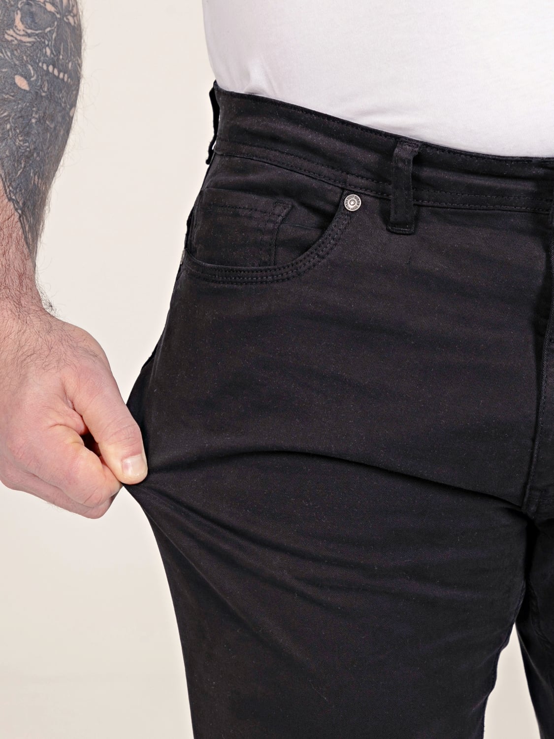D555 KELVIN Tapered Fit Stretch Twill Chino with Peach Finish BLACK 502005